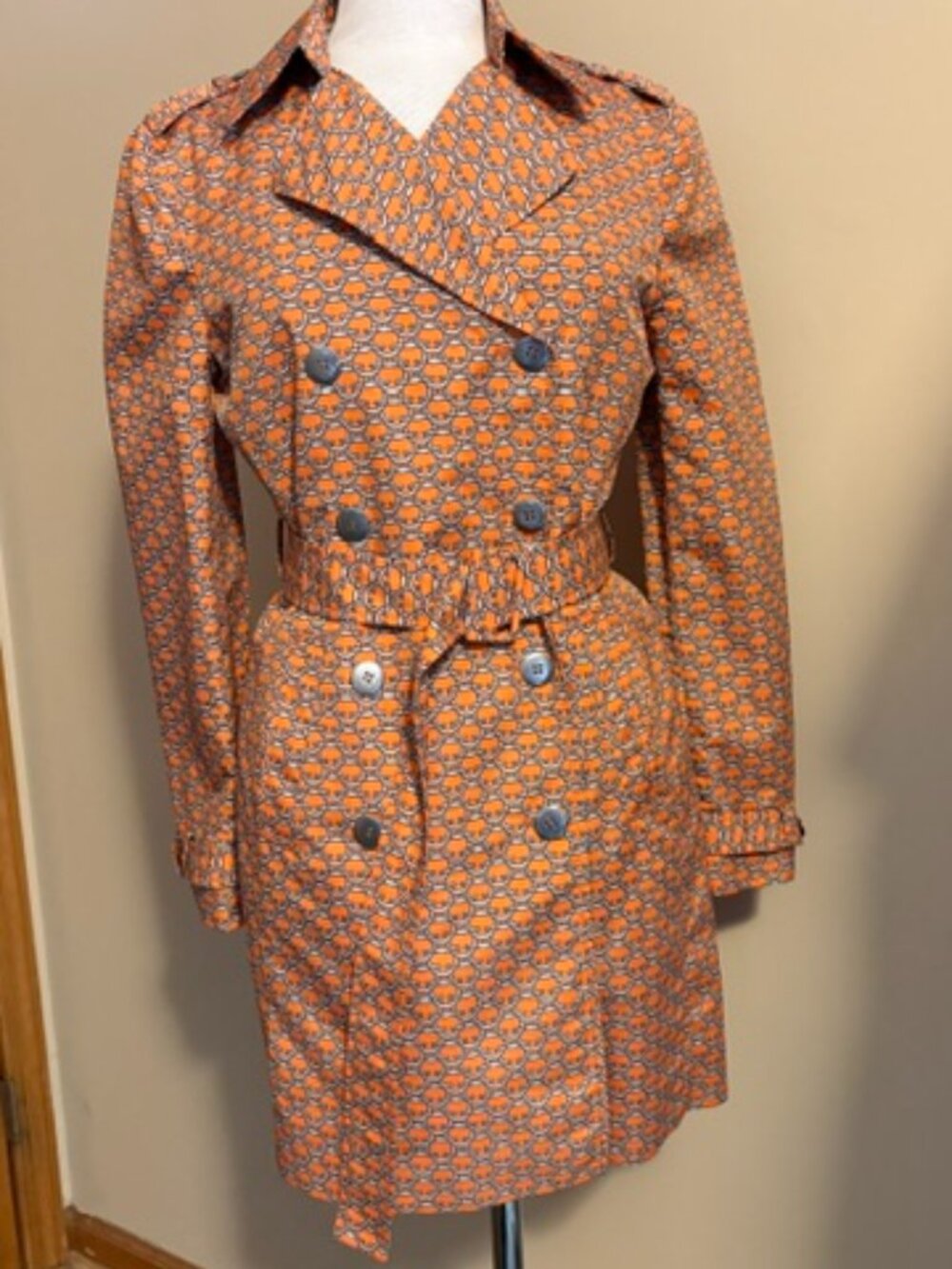 NWT J. McLaughlin print trench coat